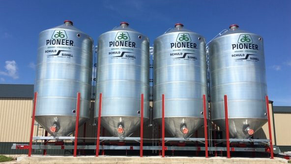 Four Pioneer see hoppers in a row.
